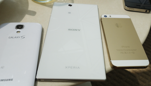 スマートフォン/携帯電話 スマートフォン本体 日本でも登場予定：海外版XPERIA Z Ultraレビュー。 - すまほん!!