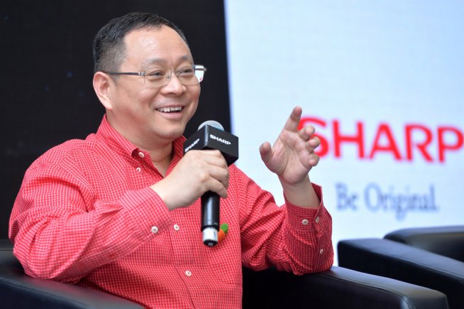 Dr. Luo Zhongsheng CEO of SHARP/InFocus Mobile (PRNewsfoto/Sharp)