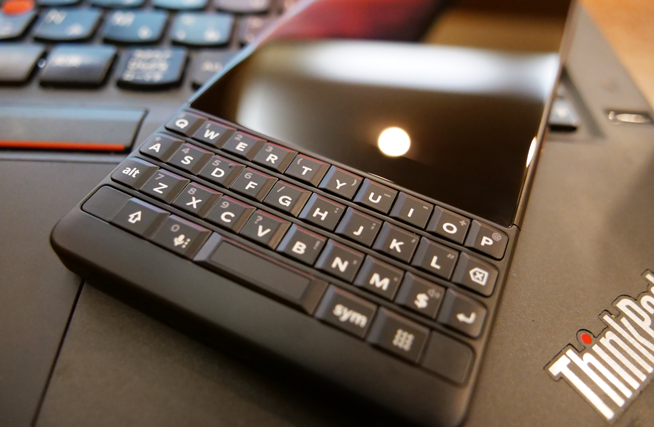 blackberry-key2-thinkpad-x1-carbon