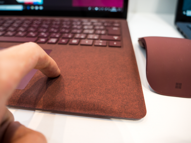 surface-laptop2-red