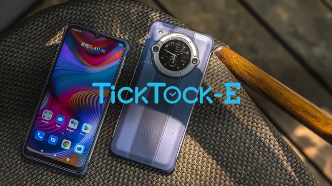 背面モニター搭載！廉価版「Unihertz TickTock-E」9月登場か - すまほん!!